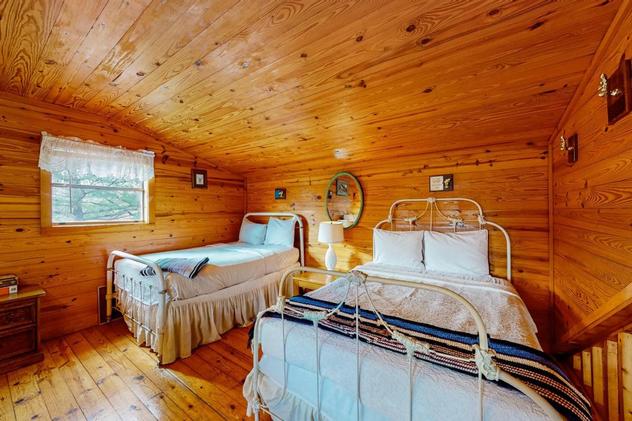 Charlie'S Ol' Fishing Cabin Eureka Springs Exterior foto